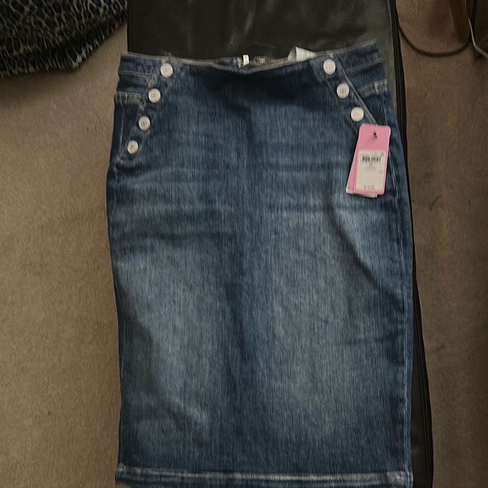 Brand New Guess Florence Gwenda Reborn  Denim Stretchy Blue Pencil Skirt